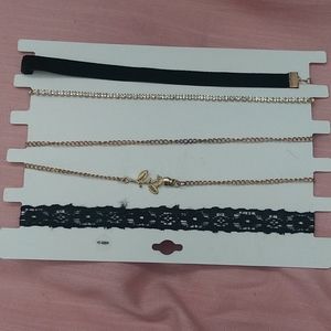 Assortment chokers